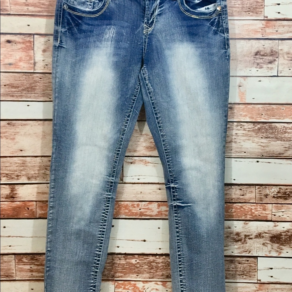 Wildflower distressed jeans size 11
